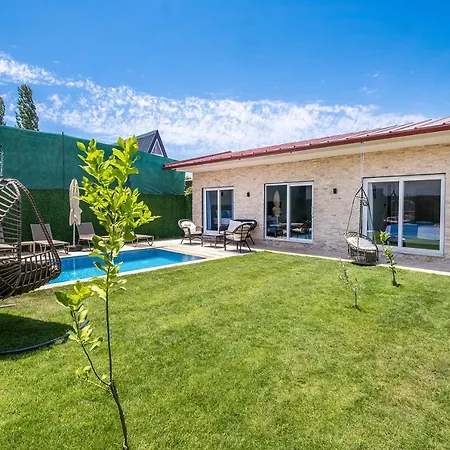 Villa Lupin Villa